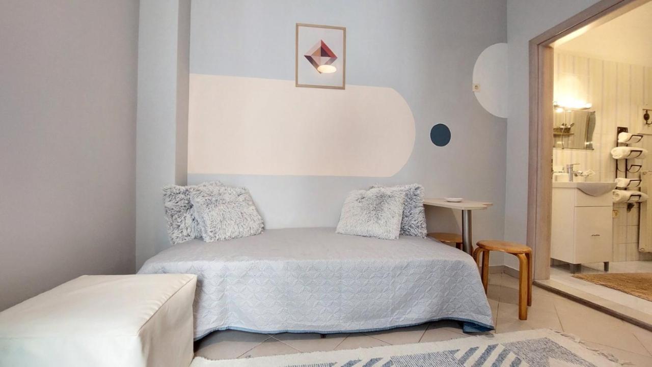 Cozy Minimal Apartment Pireu Exterior foto